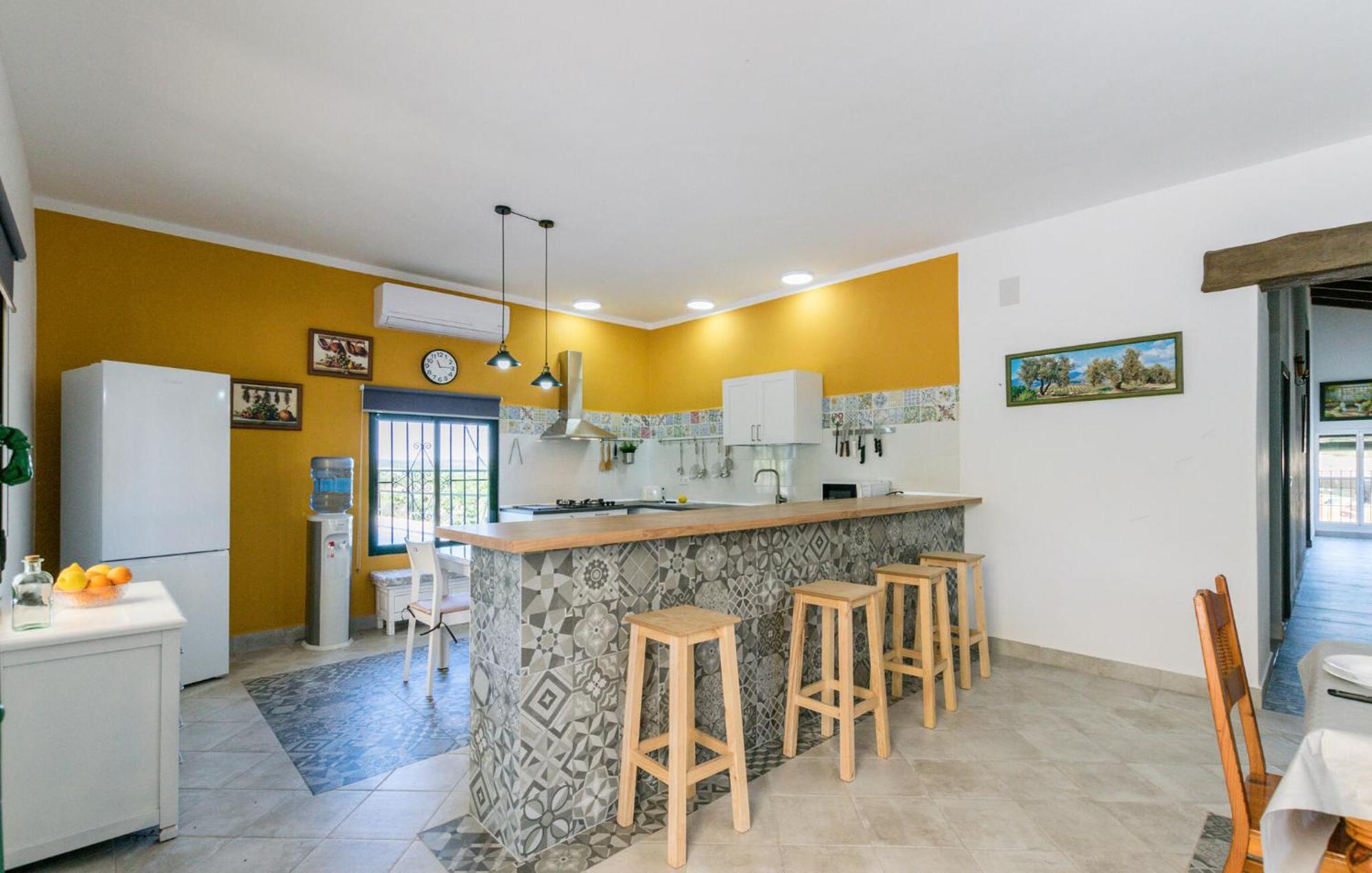 6 Bedroom Amazing Home In La Puebla De Los Infan ลา ปัวบลา เด ลอส อินฟานเตส ภายนอก รูปภาพ