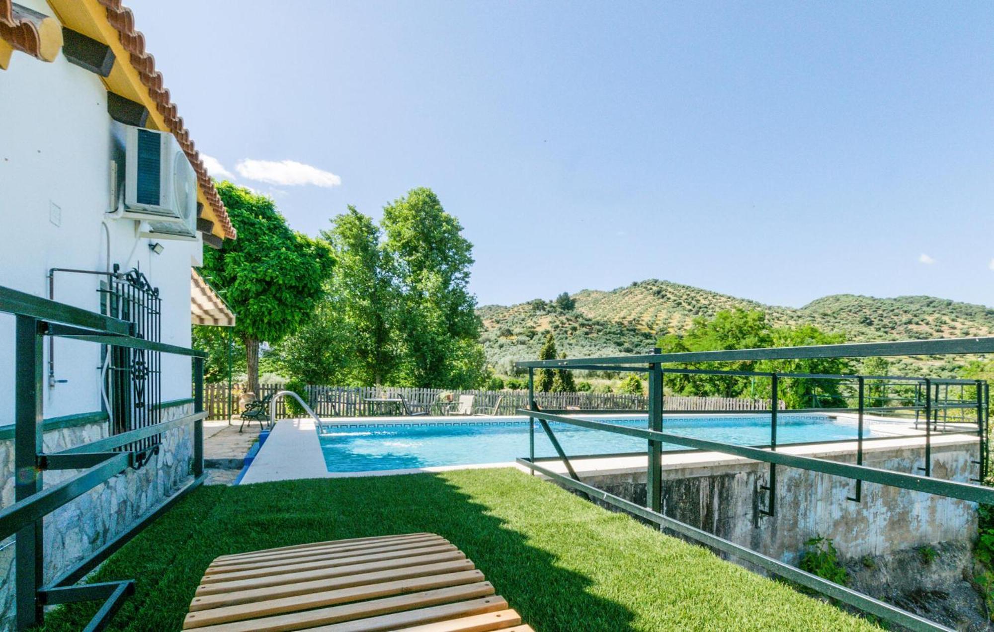 6 Bedroom Amazing Home In La Puebla De Los Infan ลา ปัวบลา เด ลอส อินฟานเตส ภายนอก รูปภาพ